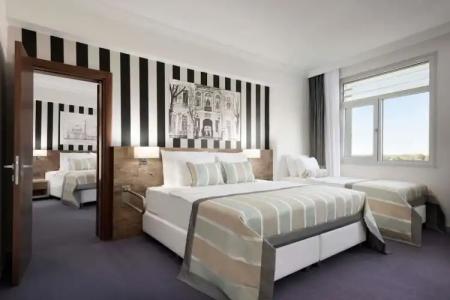 Ramada & Suites by Wyndham Edirne - 37