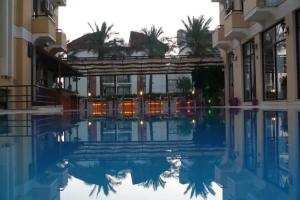 Albano Hotel, Cesme