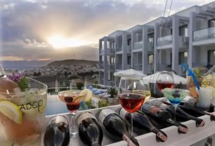 Kondo Suites Und Residence - 10