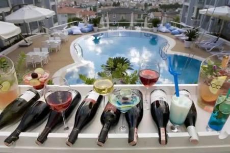 Kondo Suites Und Residence - 12