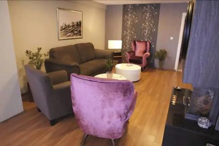 Kondo Suites Und Residence - 1