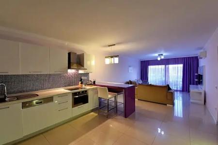 Royal Palm Residence - 104