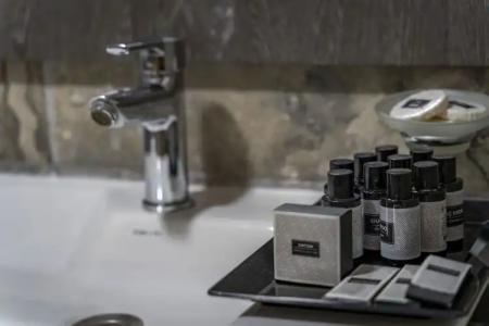 Queen Boutique - 103