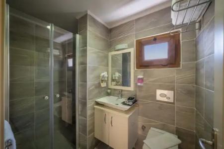 Queen Boutique - 107