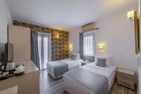 Queen Boutique - 106