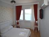 Standard Double room with partial sea view