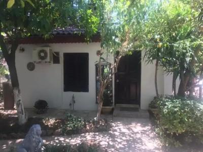 Hadrianus Boutique - 24