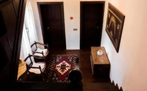 Hadrianus Boutique - 11