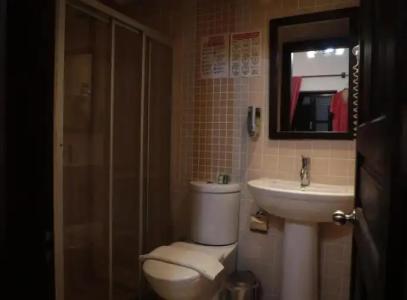 Hadrianus Boutique - 27