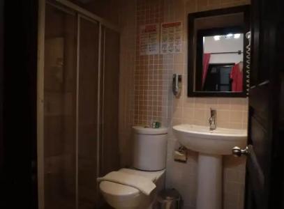 Hadrianus Boutique - 62