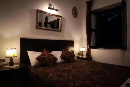 Hadrianus Boutique - 32