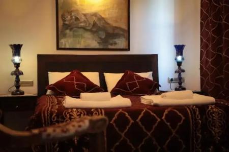 Hadrianus Boutique - 45