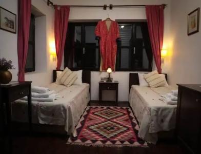 Hadrianus Boutique - 61