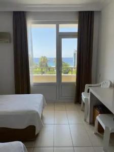 Kleopatra Miray - 57