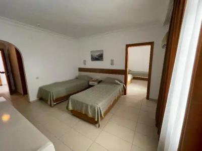 Kleopatra Miray - 53