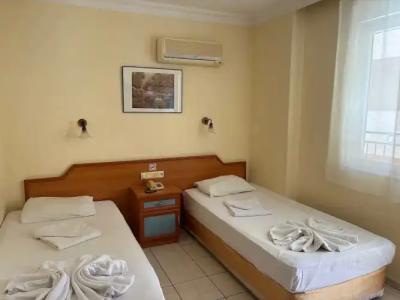 Sailorson Apart - 62