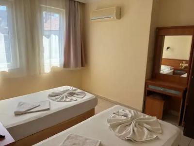 Sailorson Apart - 86