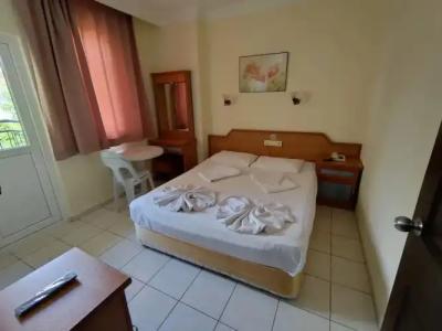 Sailorson Apart - 52