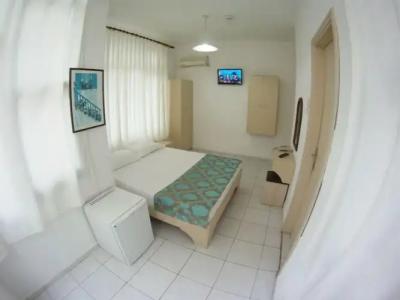 Kleopatra Carina - 54