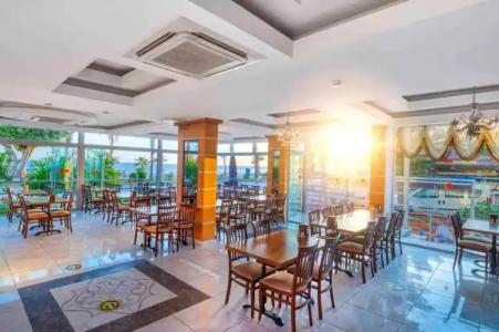 Kleopatra Melissa - 4