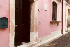 Esagono Monello, Avola