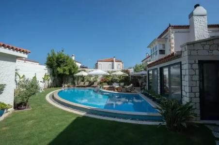 Sedirli Ev Alacati - 15