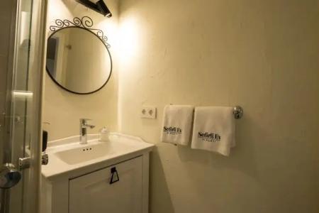 Sedirli Ev Alacati - 8