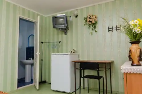 Guest House 15a - 33