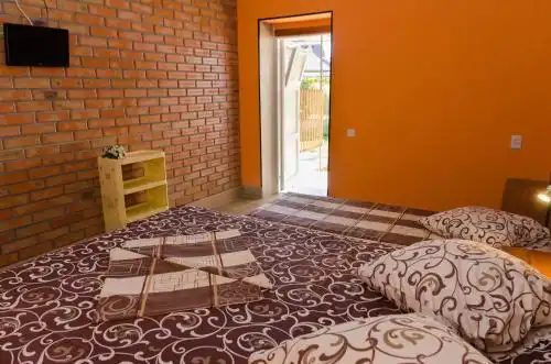 Guest House 15a - 72