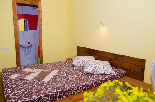 Guest House 15a - 52