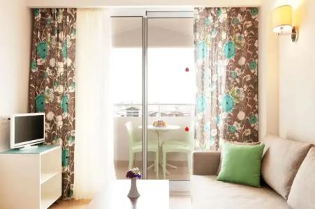 Side Resort Annex - 56