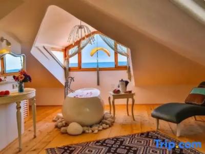 Oyster Residences - 117