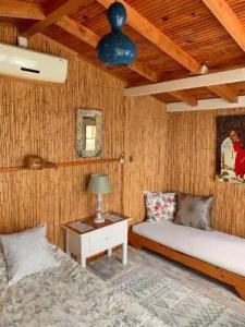 Turan Hill Lounge - 42