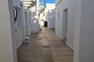 Nagi Beach Hotel, Guembet