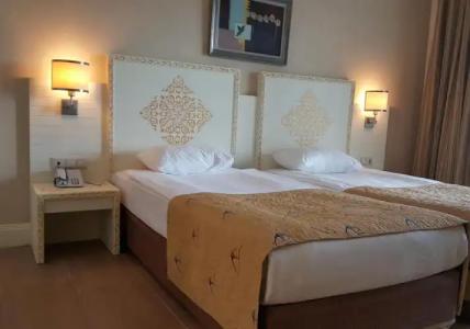 Crystal Admiral - 51