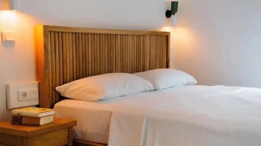 Golden Lighthouse - 85