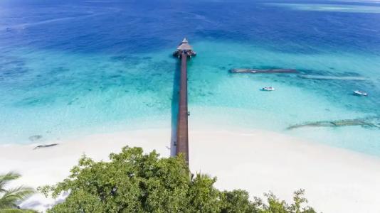 Reethi Beach Resort - 4