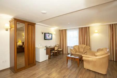 Gostinichnyij Kompleks Tavriya - 78