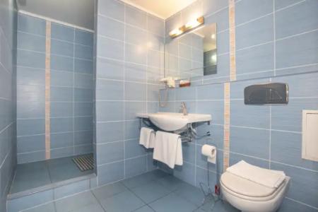 Gostinichnyij Kompleks Tavriya - 80