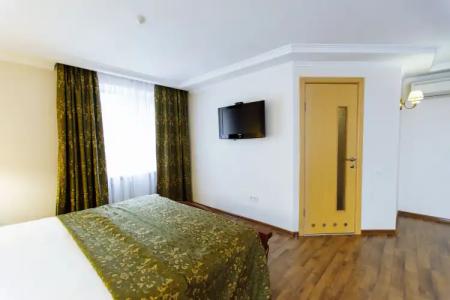 Gostinichnyij Kompleks Tavriya - 108