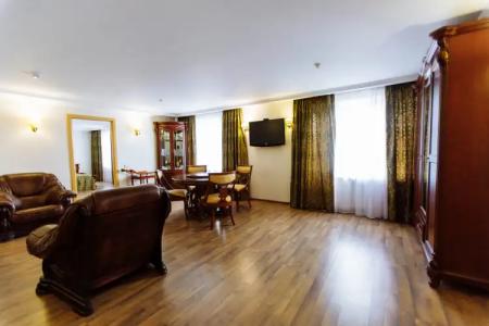 Gostinichnyij Kompleks Tavriya - 111