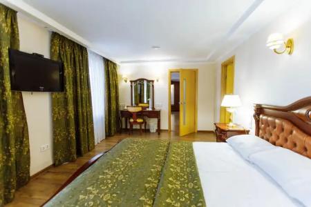 Gostinichnyij Kompleks Tavriya - 99