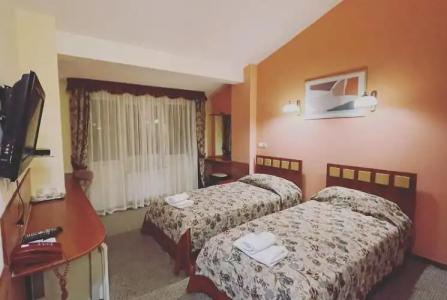 LeoHotel - 4