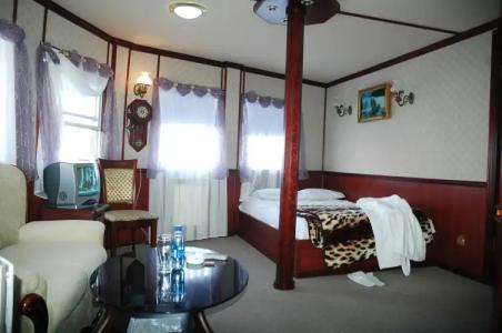 Bogdan Khmelnytskyi - 2