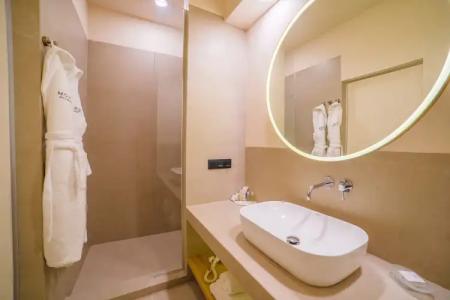 More Spa & Resort - 170