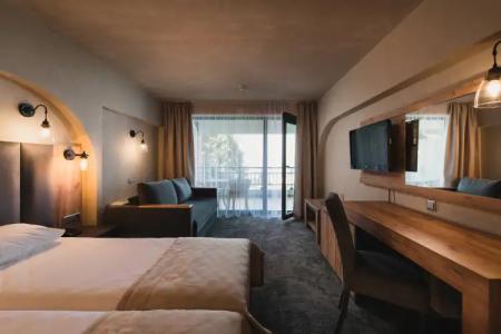 More Spa & Resort - 100