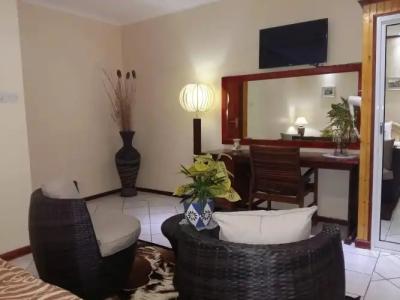 Carana Hilltop Villa - 3