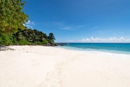 Carana Hilltop Villa - 17