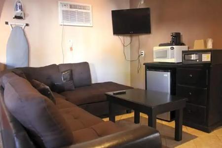 Paradise Inn & Suites - 59