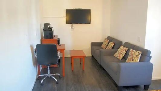 Paradise Inn & Suites - 40